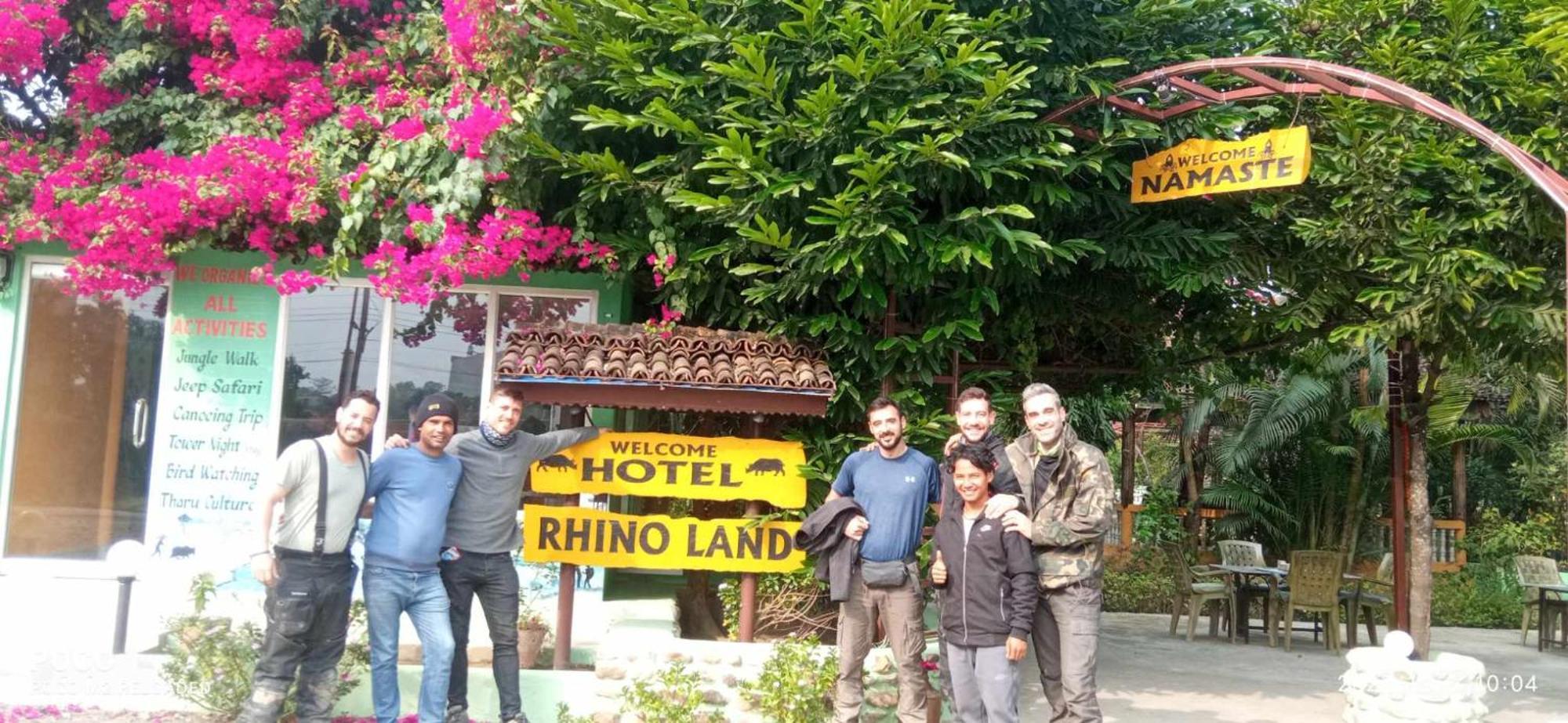 Hotel Rhino Land, Sauraha Luaran gambar